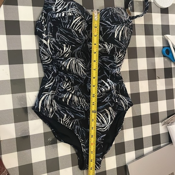 New Niptuck Women’s Slimming Tummy Control One Piece Swimsuit Size 6 NWT - Picture 13 of 13